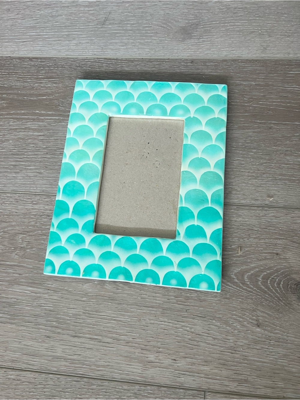 Nicole Miller Home 4x6 Blue/White Scallop Mermaid Scale Photo Frame